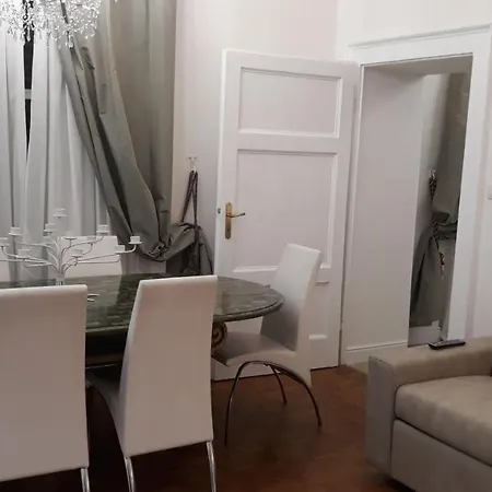 Charmerooms Palazzo Stampa شقة بيرغامو